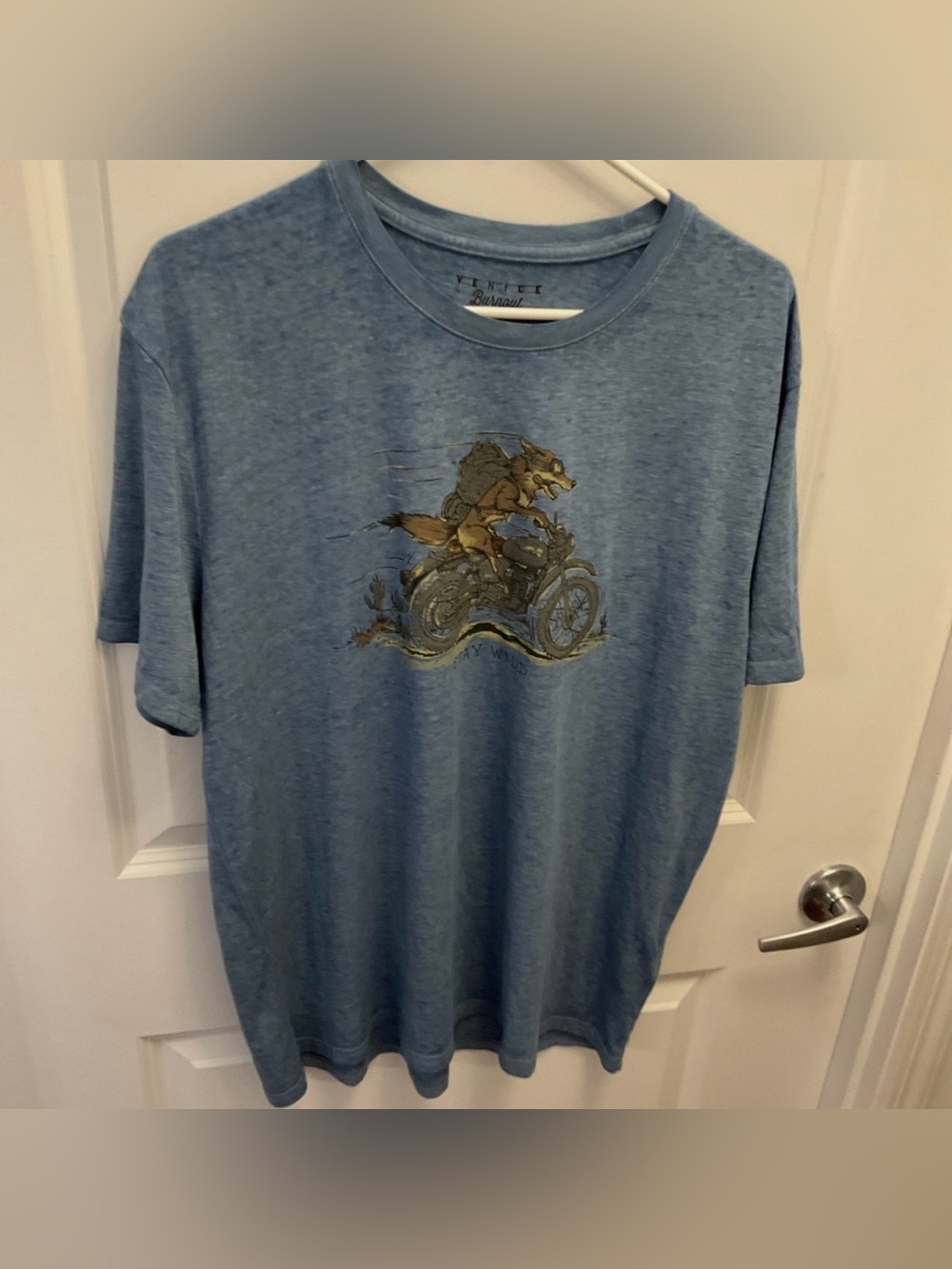 Lucky Brand Casual Blue Graphic Tee with Motorcycle Fox Design